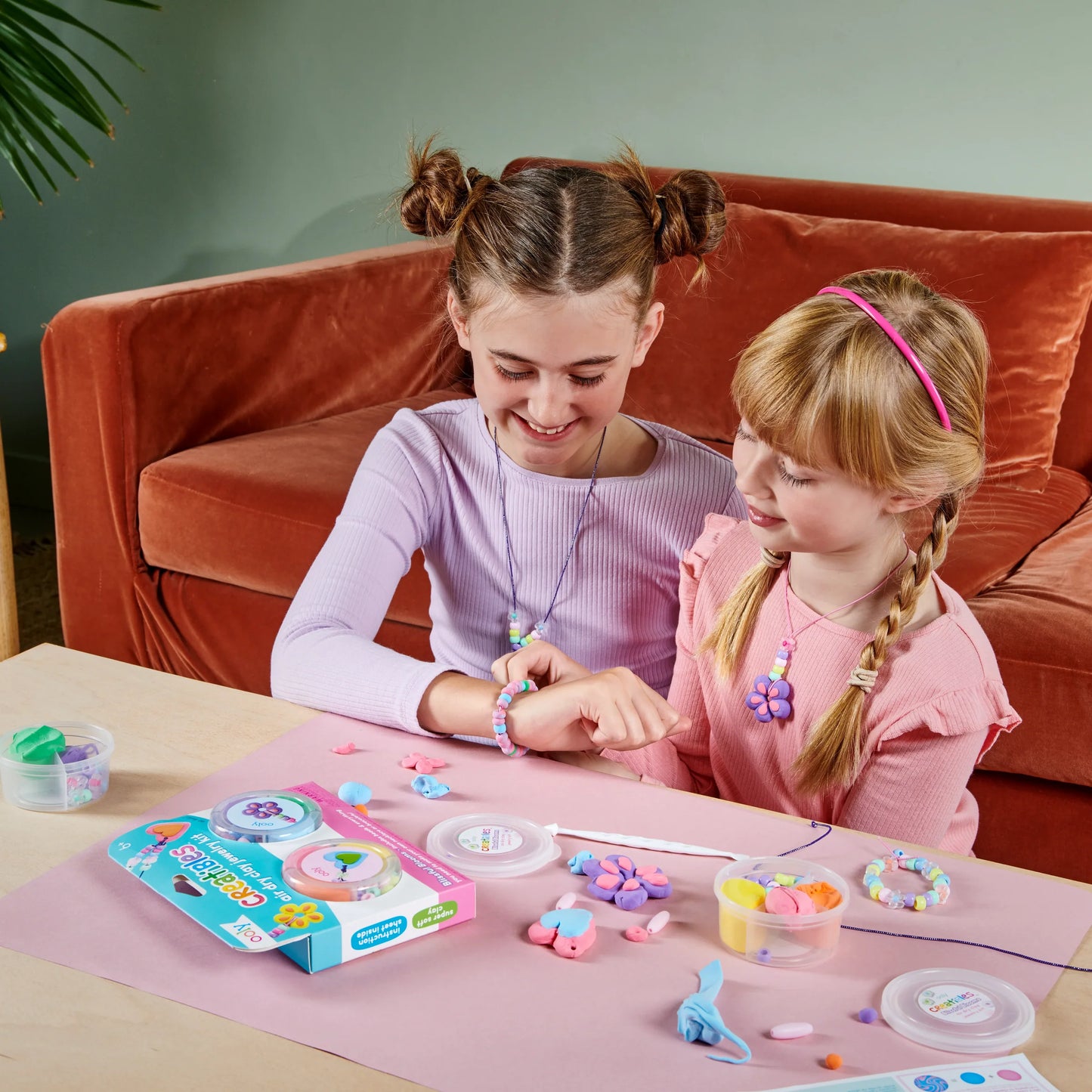 Ooly Creatibles Air Dry Clay Jewelry Kit